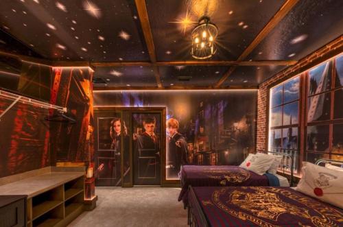 Experience Luxury in Your 11 En-Suites Mansion - image 5
