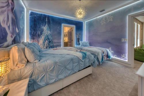 Experience Luxury in Your 11 En-Suites Mansion - image 2