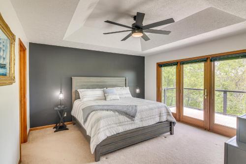 Walk to Marina Water-View Dale Hollow Lake Escape in 利文斯頓 (TN)