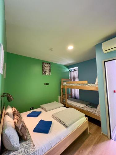 Himalayan Hostel – Zagreb, NY