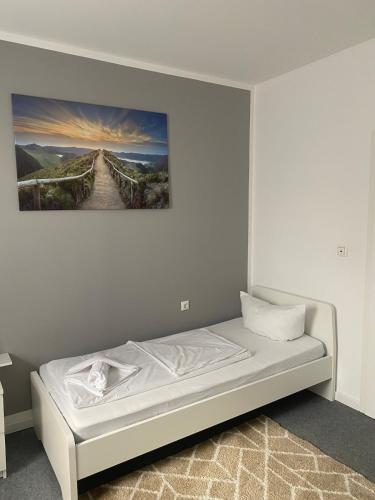 GoldStar Apartment-ganze Ferienwohnung Hannover-Sarstedt in ซาร์สเตดท์