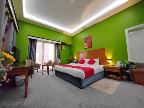 room detail thumbnail 0