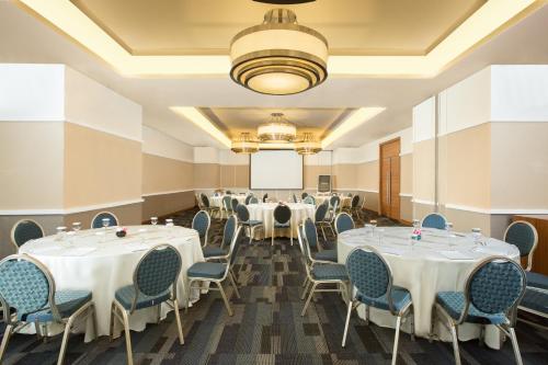 Horison Ultima Suite & Residence Rasuna photo 4