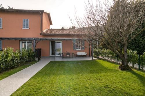 GuestHost - Two-room apt in Villa with pool!, Como (zdjęcie 3)