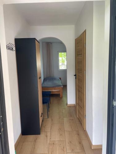 1 double bed, 1 twin bed