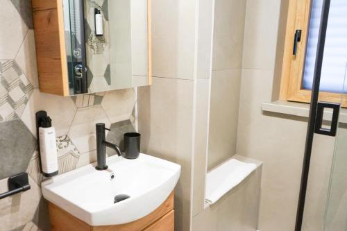 Apartment image 10