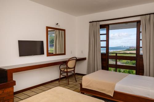 1 double bed, 1 twin bed