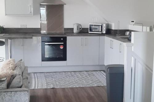 Lanarkshire Apartment- Views- Sleeps 4- Balcony in Larkhall