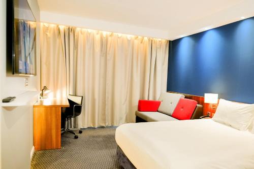 room detail thumbnail 0