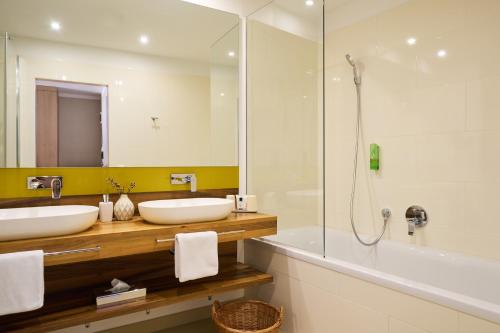 Two-Bedroom Family Suite image 8