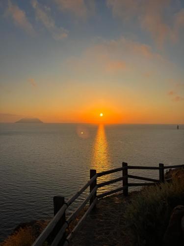 Skats, Villa Vista Mare a Filicudi in Filikudi