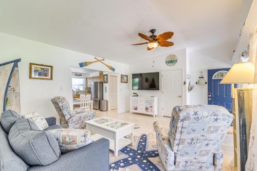 Hot Tub, Grill and Fire Pit Port Richey Retreat in Port Richey, USA