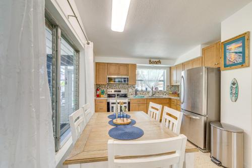 Hot Tub, Grill and Fire Pit Port Richey Retreat in Port Richey, USA