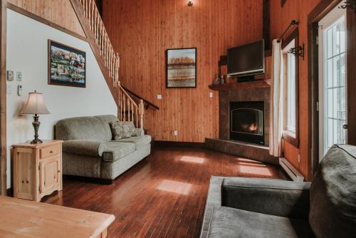 3 bedrooms, 5 beds