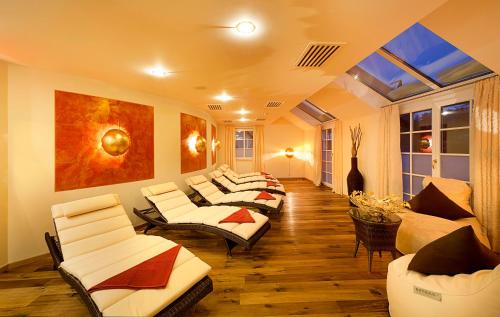 Gyógyfürdő, Hotel Schlosskrone in Fussen városközpont