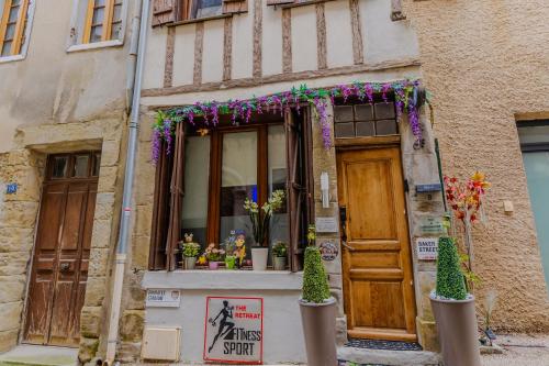 Ieeja, The retreat in Montreal (Languedoc-Roussillon)
