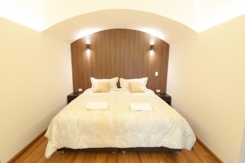 One-Bedroom Apartment image 8