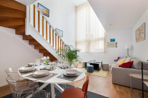 Duplex Cosy 6 personnes - Parking Gratuit - 15 min Centre de Paris Metro 13 - Location saisonnière - Asnières-sur-Seine