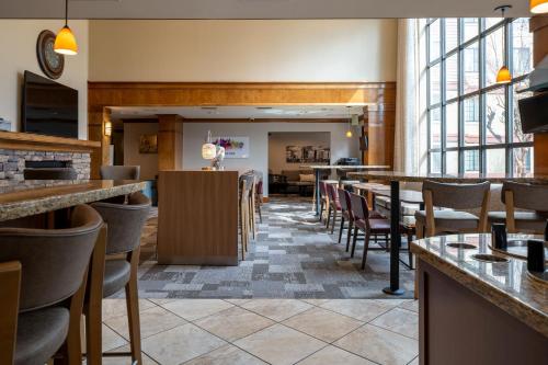 스테이브리지 스위트 휴스턴 웨스트 / 에너지 코리도 바이 IHG - 식음료(F&B)