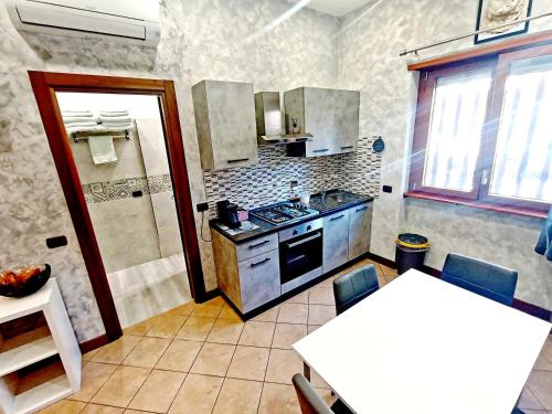 Top Apartments Roma 1 Metro A Free Parking, Rome (photo 5)