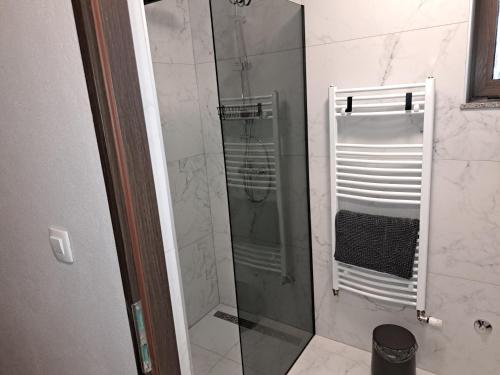 Deluxe Double Room with Shower