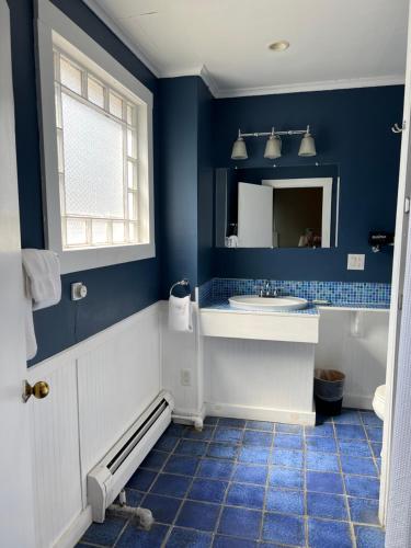 Somerset House Inn - image 5