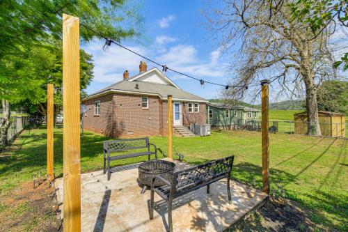 Bring Your Boat: Retreat Near Lake Guntersville in 崗特斯維爾 (AL)