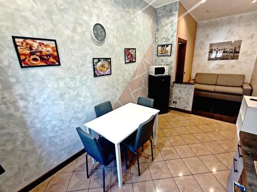 Top Apartments Roma 1 Metro A Free Parking, Rome (photo 9)