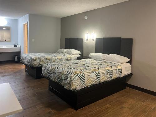 Studio 6 Suites Hurricane WV - image 10