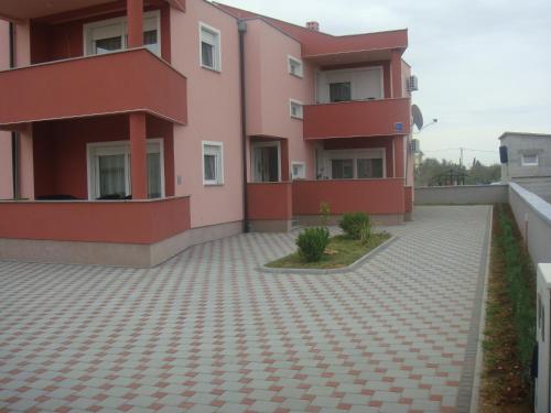 Apartments Vladimir - image 3