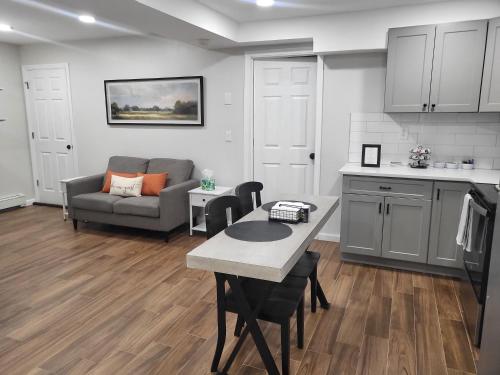 Modern Farmhouse Decor With Washer & Dryer in Medford