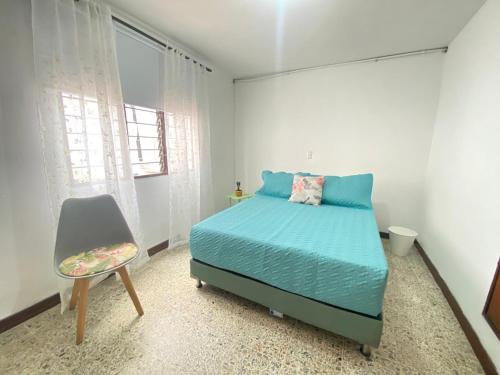Large Single Room image 3