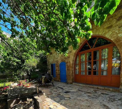 Vista Exterior, Beit Tout Guesthouse in Saida