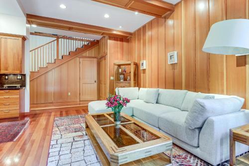 11 Mi to Downtown Napa Wine Country Cottage in Yountville