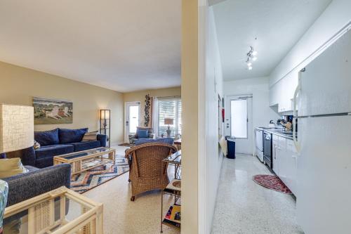 Ft Lauderdale Apt with Pool - 1 Mi to Beach Access! in Fort Lauderdale, USA