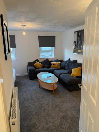 2-Bed City Apartment by Glasgow Green, Glasgow (photo 3)