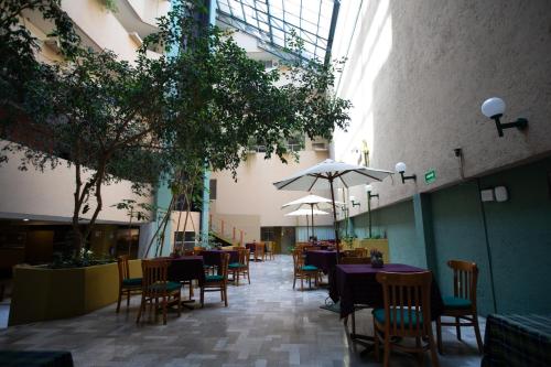 Restaurant, Hotel San Francisco in Toluca