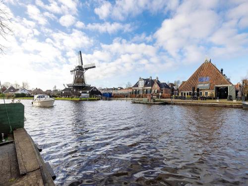  Holiday home in the lake district area, Friesland in Woudsend