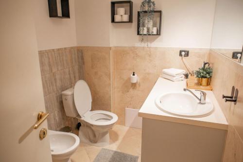 One-Bedroom Apartment with Terrace A19 image 10