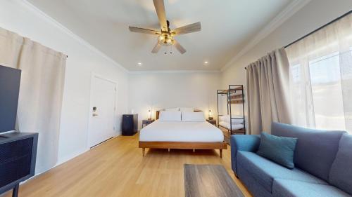 The Surf Club - image 14