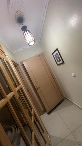 One-Bedroom Apartment image 3