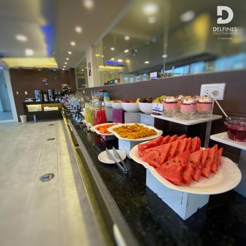 Restaurant, Delfines Collection Hotel by Mercure in Santa Cruz De La Sierra