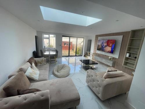 Cosy 4 bedroom house in borehamwood gîte à louer Days Inn South Mimms