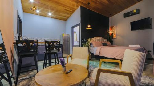 One-Bedroom Villa image 9