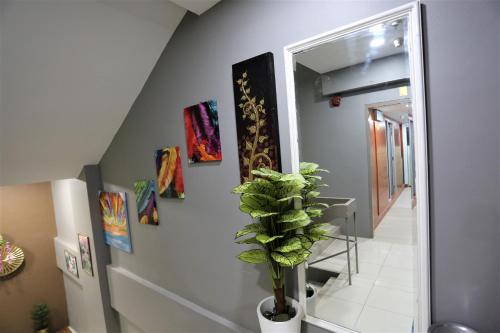 Orkid Hills Hotel at Bukit Bintang - image 2