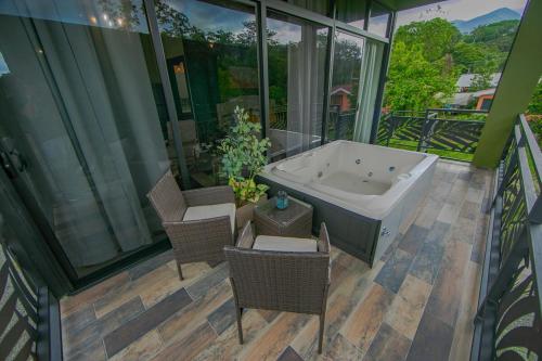 One-Bedroom Villa image 7