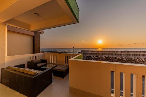 Surrounding environment, SUNSETCHURAー海が見える宿ーA relaxing moment in Kadena