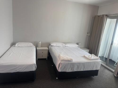 Twin Apartment image 3