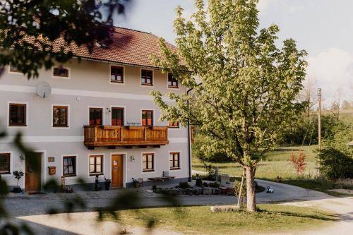Ferienhof Petermühle Urlaub mit Alpakas in Amerang, Deutschland