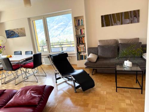 MERANEA - quiet, sunny & elegant apartement in Obermais with Fiber WIFI